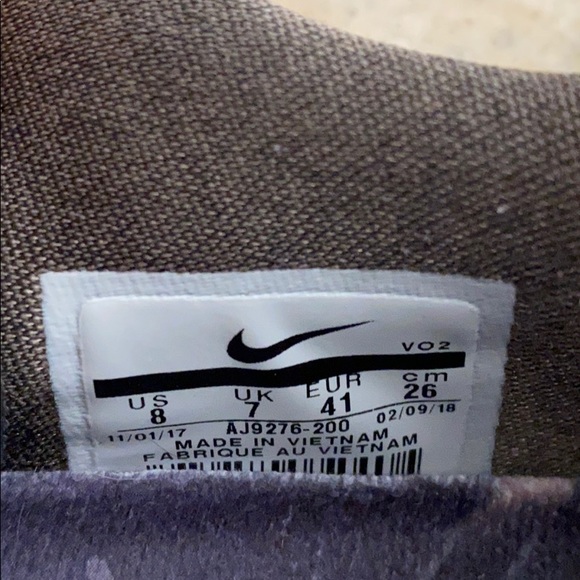 Training shoes - Picture 4 of 4